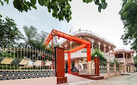 Giriraj Dham Goverdhan 3*